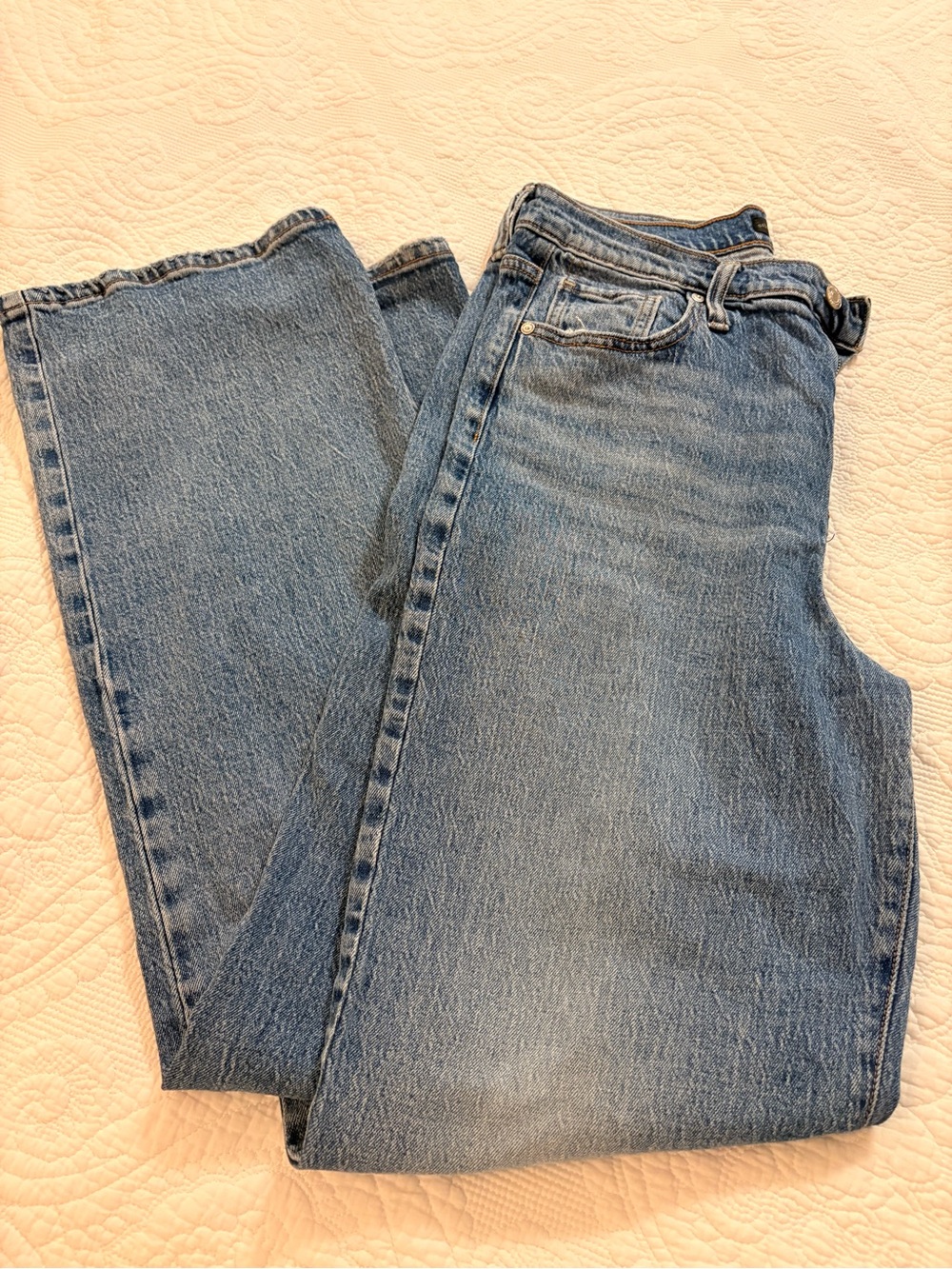 Silver Jeans Women’s Straight-Leg Mid Blue Denim (31 Waist, 33 Length)